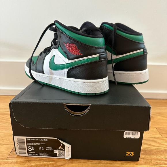 Air Jordan 1 Mid GS 'Black Pine Green' – Size US 3.5 Y - Picture 4 of 6